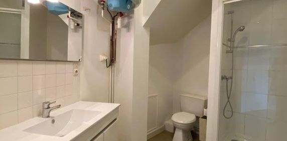 Location Appartement 1 pièce 25m² SAUMUR 49400 - Photo 2