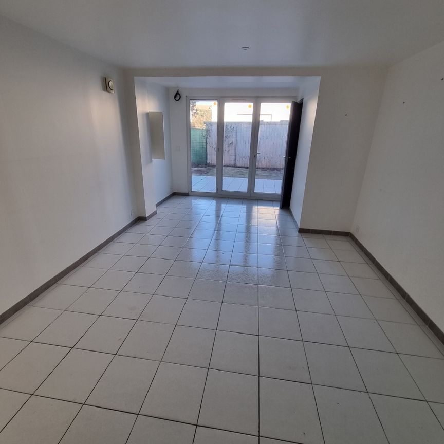 Location Appartement 2 pièces 54m² ARLES 13200 - Photo 1