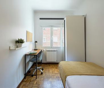 Calle de Alonso Nez, Madrid, Community of Madrid 28039 - Photo 1