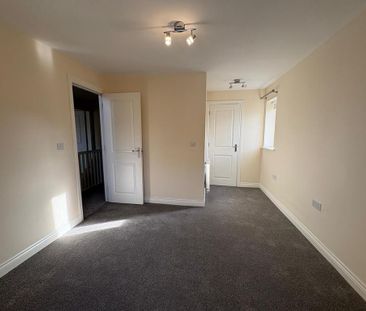 4 bedroom townhouse to rent - Photo 1