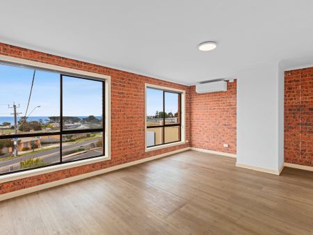 Thinking of selling? Contact our agent - Photo 3