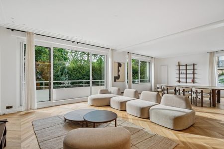 Location Appartement 6 pièces Meublé 212m² PARIS 16ème - Photo 3