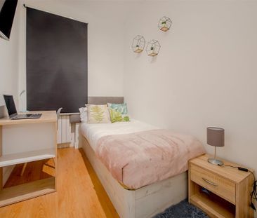 Calle de Francisco Gervás, Madrid, Community of Madrid 28020 - Photo 3