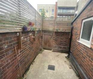 1 bedroom property to rent in Manchester - Photo 6