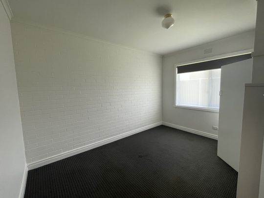 One bedroom unit - Photo 1