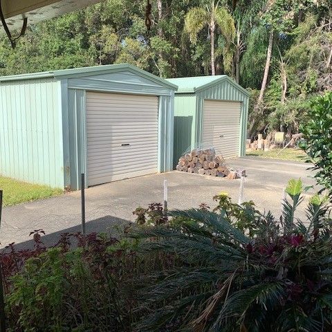 4 BEDROOM FAMILY HOME - Photo 1