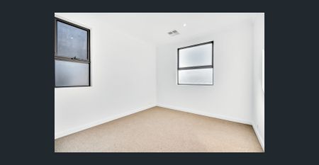 Hi, I'm Brand New and Ready for You... - Photo 5