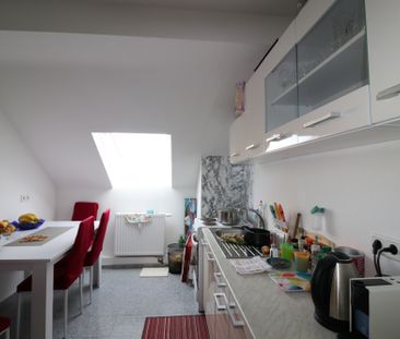 *TOP SANIERTE WOHNUNG IM DACHGESCHOSS + GARAGE* 3-Zi Whg, 75m², KR- Dießem/Lehmheide* - Photo 5