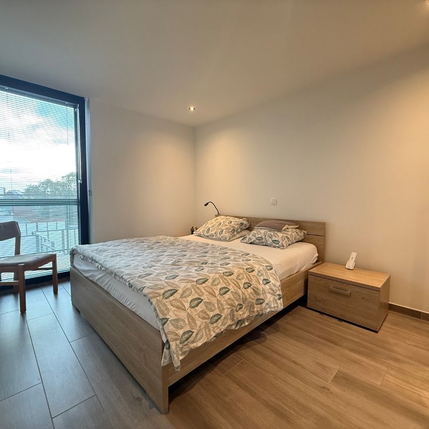 Instapklaar twee-slaapkamerappartement in het hartje van Tielt! - Foto 1