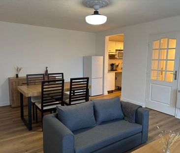 Apartment - Photo 2