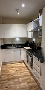 Studio Flat, Black Bull Court, EC1N - Photo 3