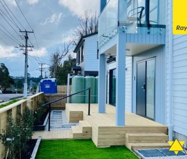 Looking for a modern home built in the ever so convenient Henderson... - Photo 5