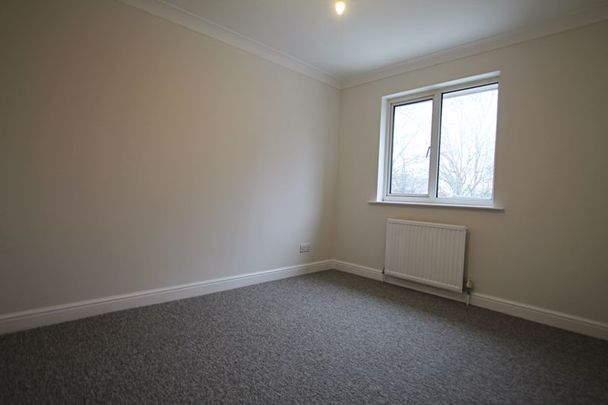 The Chantry, Titchfield Common, Fareham - Photo 1