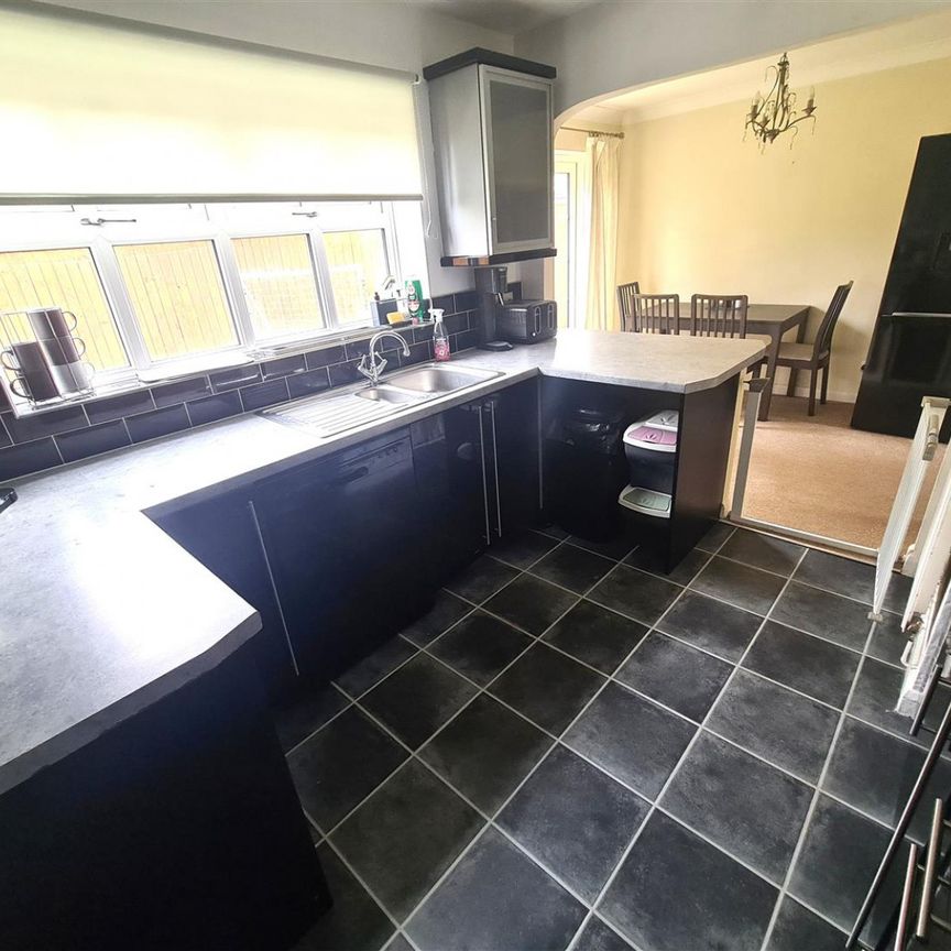 Pembroke Drive, Ingleby Barwick - Photo 1