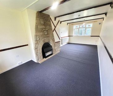 2 bedroom ground floor flat to rent - Photo 2