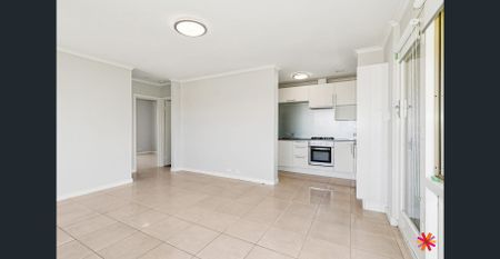 STUNNING TOP FLOOR APARTMENT WITH RIVER VIEWS - Photo 4