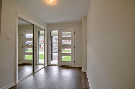 For Lease - 280 Elsie Macgill Walk, Kanata, Ontario - Photo 3