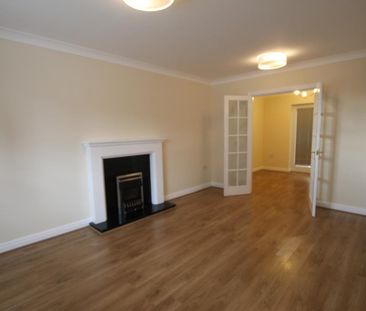 4 bedroom detached house to rent - Photo 4