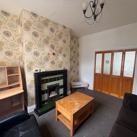 Windsor Street - Photo 1