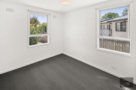 145 Atherton Street, Downer ACT 2602 - House For Rent | Domain - Photo 5