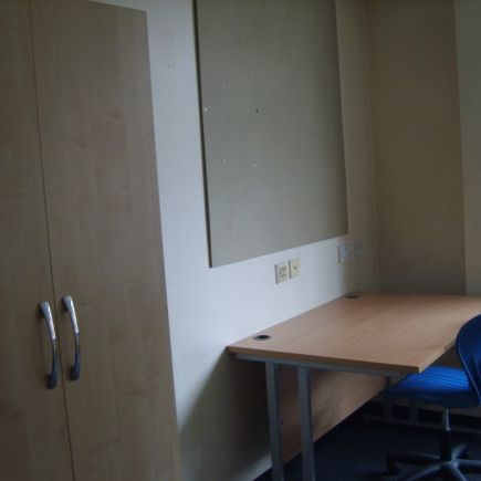 Student Accommodation in Hanley town center, good rates - Photo 1