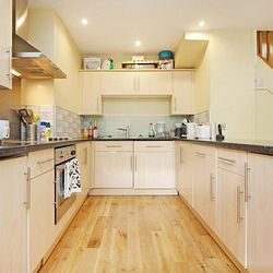 New Dover Road, Canterbury, CT1 3AU, Kent - Photo 1