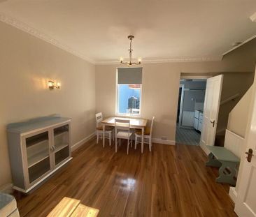 125 Bloomfield Avenue, Belfast, BT5 5AB - Photo 2