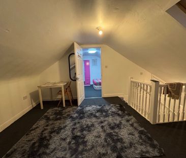 1 Bed Flat, Ilford, IG3 - Photo 3