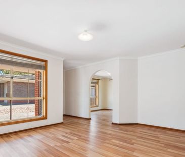 3 Bedroom Homette - Great Location - Photo 2