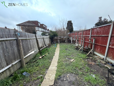 3 bedroom terraced house to rent - Photo 5