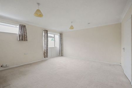 Parkwood Green, Gillingham - Photo 3