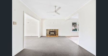 Affordable family living in a blue-chip Mont Albert North location - Photo 4