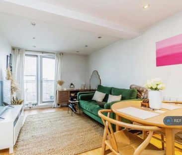 1 bedroom flat to rent - Photo 2