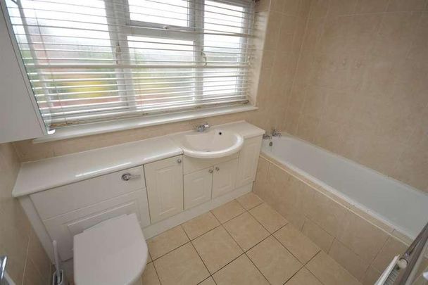 Marlborough Road, Braintree, CM7 - Photo 1