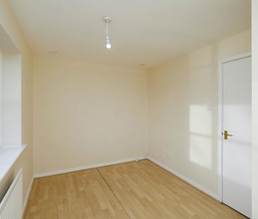 2 bedroom semi-detached house to rent - Photo 2