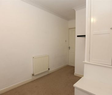 2 bedroom maisonette to rent - Photo 1