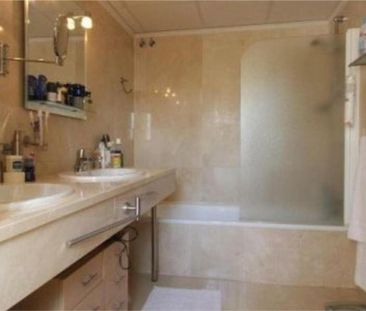 5 room luxury Villa for rent in Marbella, Andalusia - Photo 5