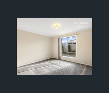 2/18 Grayling Street, Belmont, Vic 3216 - Photo 4