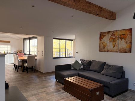 Location Appartement 4 pièces 85m² BORDEAUX 33800 - Photo 2