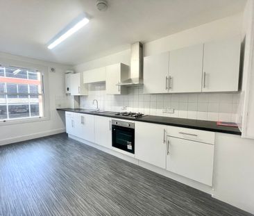 Caitlin House, 77A High Street, Aldershot, GU11 - Photo 6