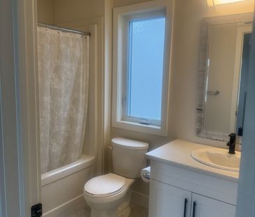 For Lease - 18 Julie Crescent, London South, Ontario - Photo 6