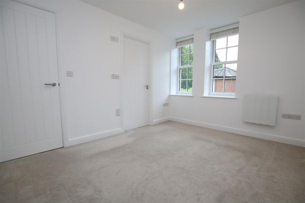 2 bed Flat for let - Photo 1