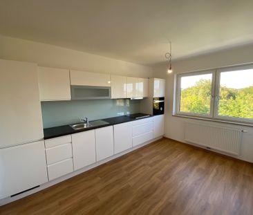 Zentrumsnahe 3-Zimmer-Wohnung mit moderner Einbauküche - Photo 4