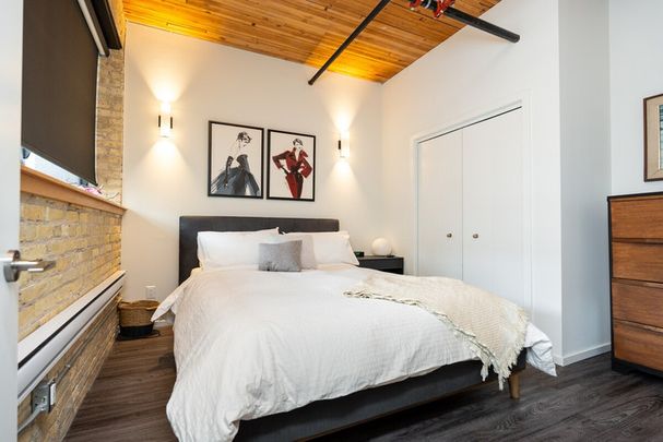 James Avenue - Photo 1