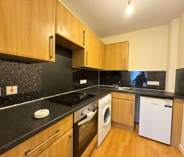 1 bedroom flat to rent - Photo 2