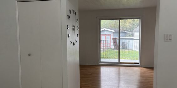 BEAU 3 1/2 | CHAUFFAGE-EAU CHAUDE| - Photo 3