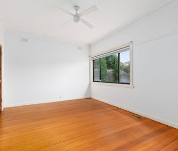 Comfortable & Convenient Living in Reservoir - Photo 2