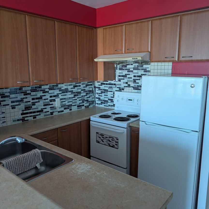 For Lease - 36 Lee Centre Drive Unit# 2515, Toronto, Ontario - Photo 1