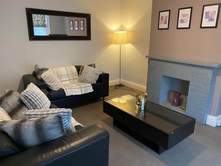 Knowle Road (room 2), Burley, Leeds - Photo 2