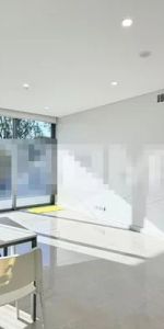 124 Banks Ave, Sydney - Photo 3